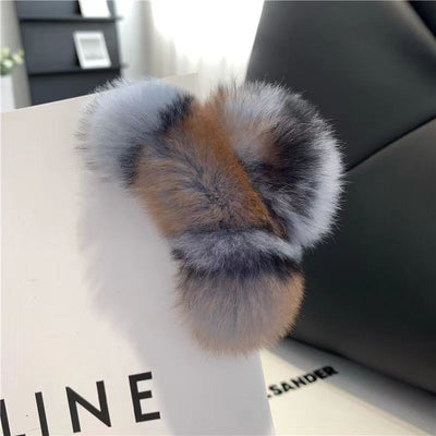 women's simple style solid color plush hair claws