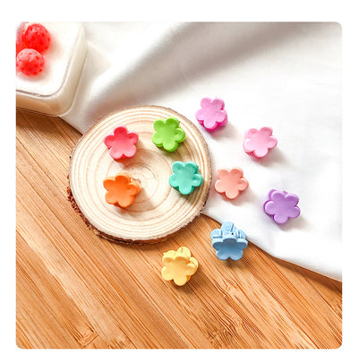 cartoon style heart shape flower resin hair clip 1 set