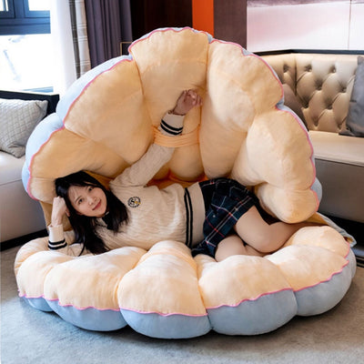 Clam Shell Pillow Plush Bed