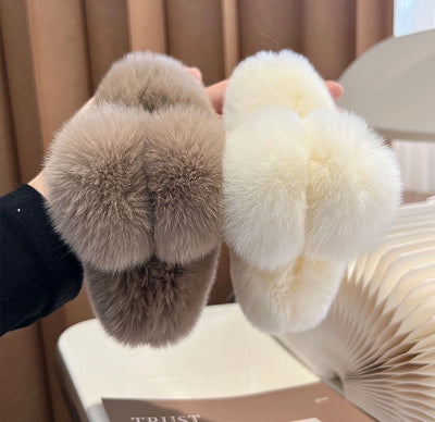 women's simple style solid color plush hair claws