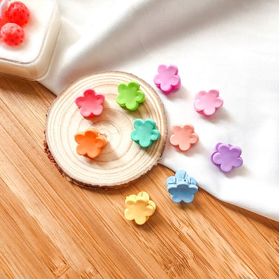 cartoon style heart shape flower resin hair clip 1 set